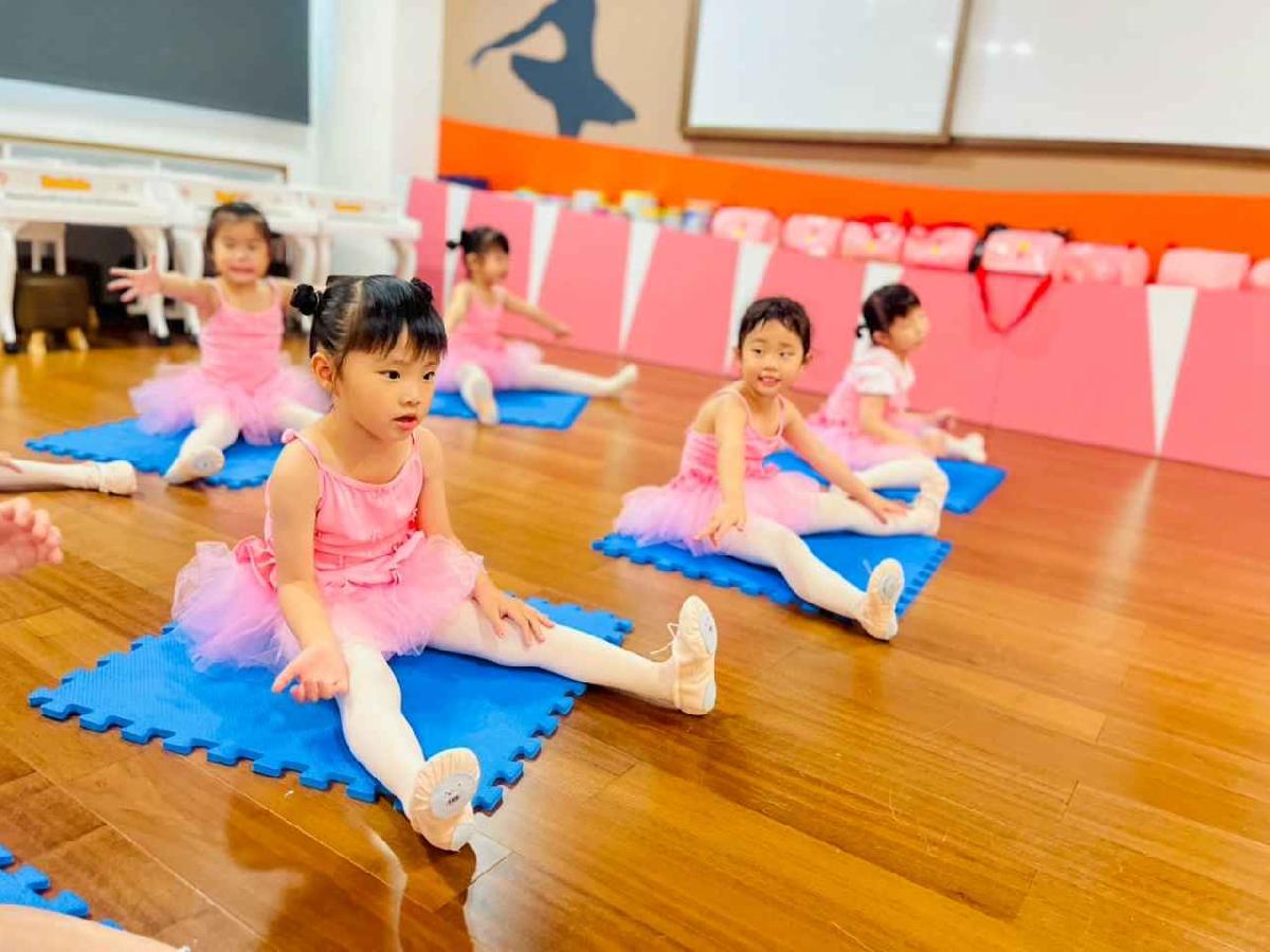 舞蹈小精靈
