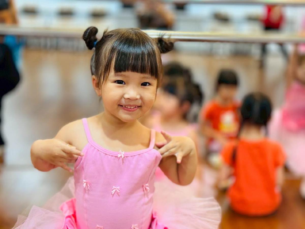 舞蹈小精靈