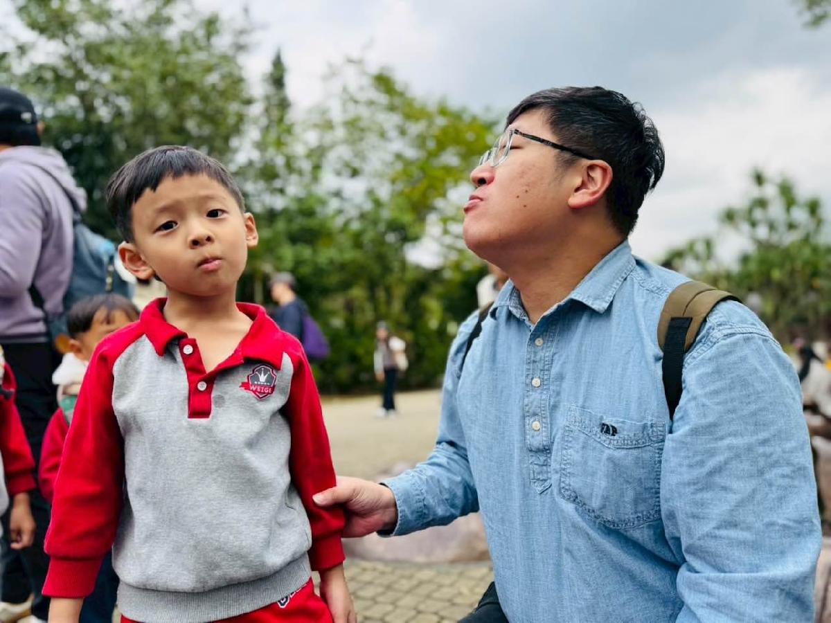 fe03ce06-50bf-4012-ad45-532fa889314b