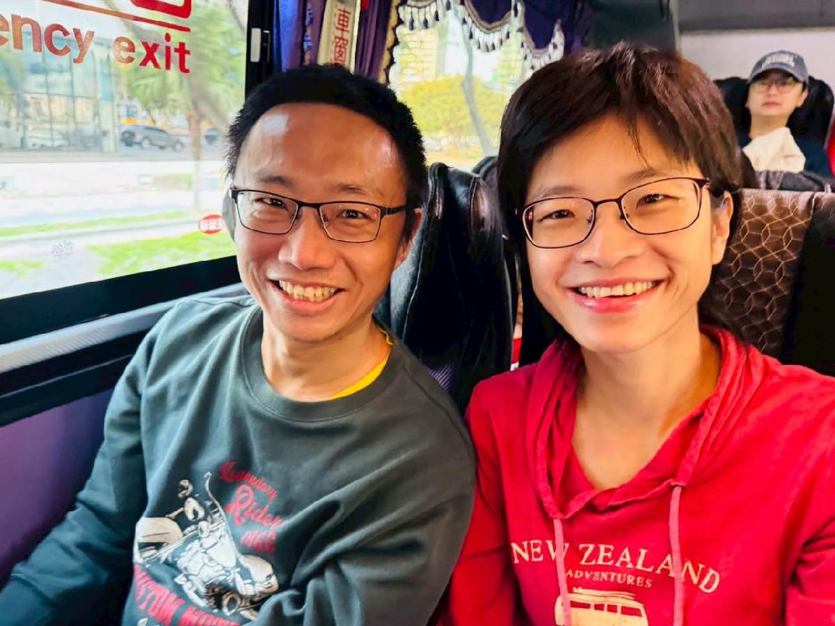 e5c1b4dc-d7fc-4047-8e78-c820a928730d