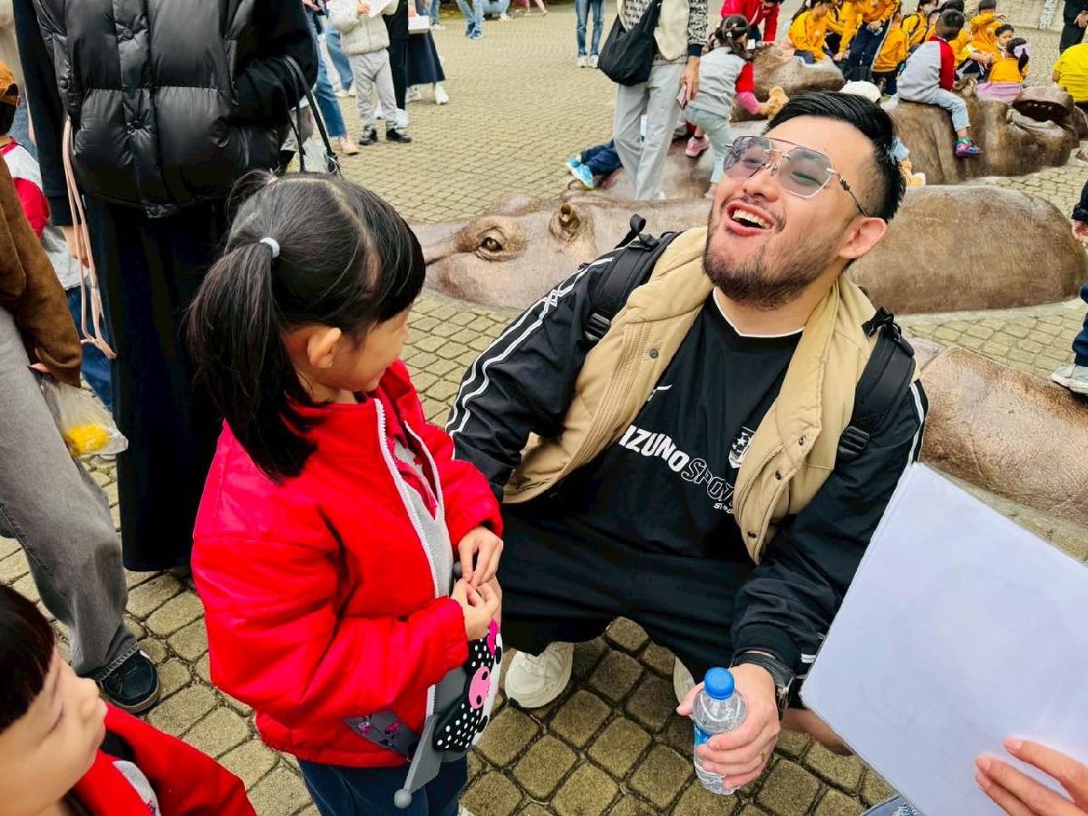 08d8d36d-feaa-45a5-9df1-f3375df0ee99