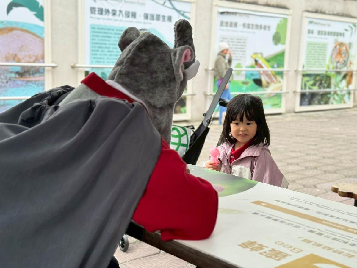 1ff35437-ce89-462b-a71c-7b65ec67d9f8