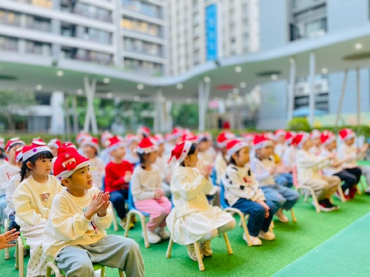 8eaf200e-7ed4-4bfc-92b2-9af3adc933ff