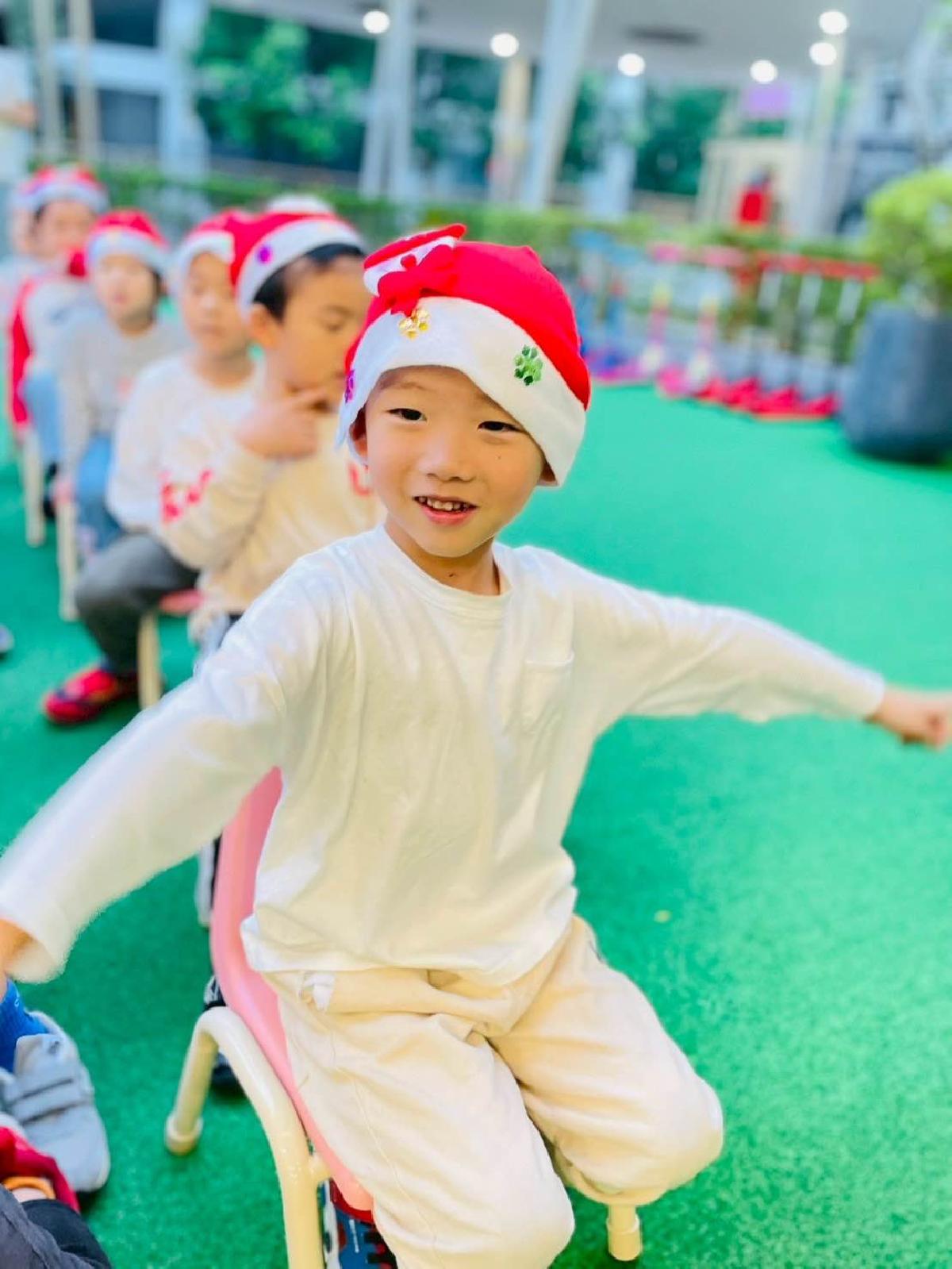 35cb7fe4-452e-45b2-8976-b4e95b998289