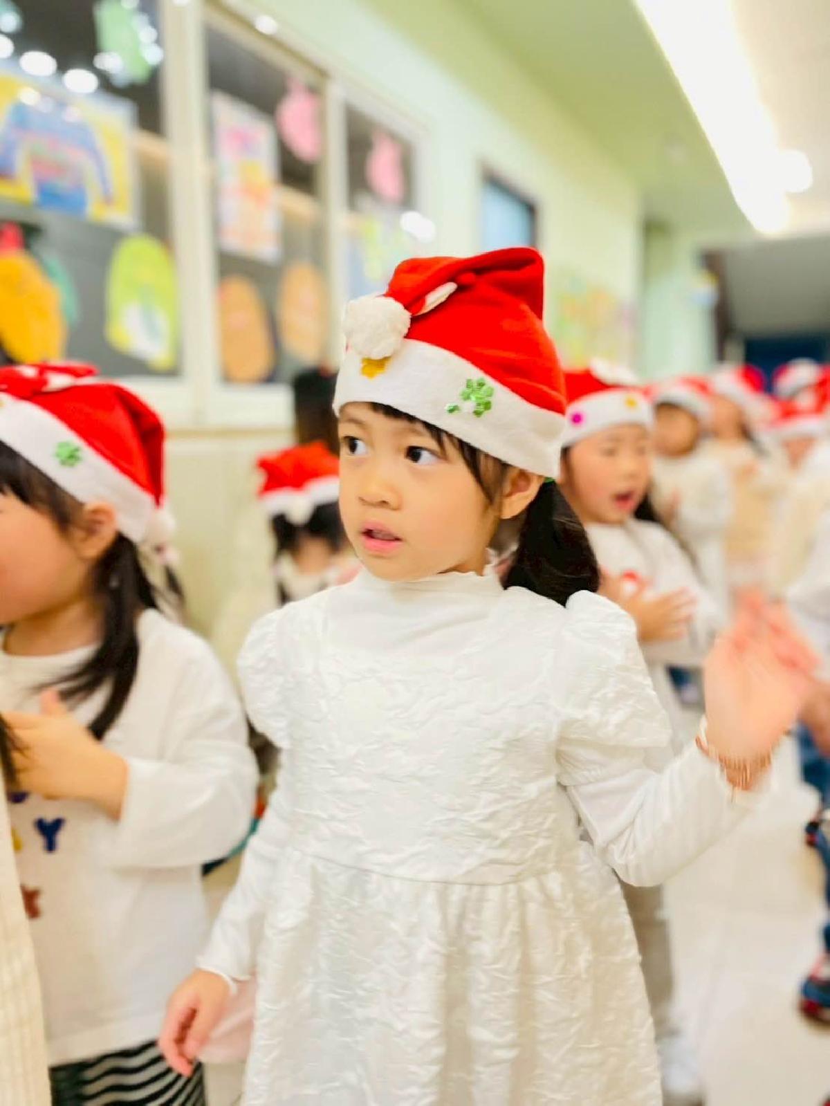 28c51844-5d33-411e-9993-7a8854e6417c