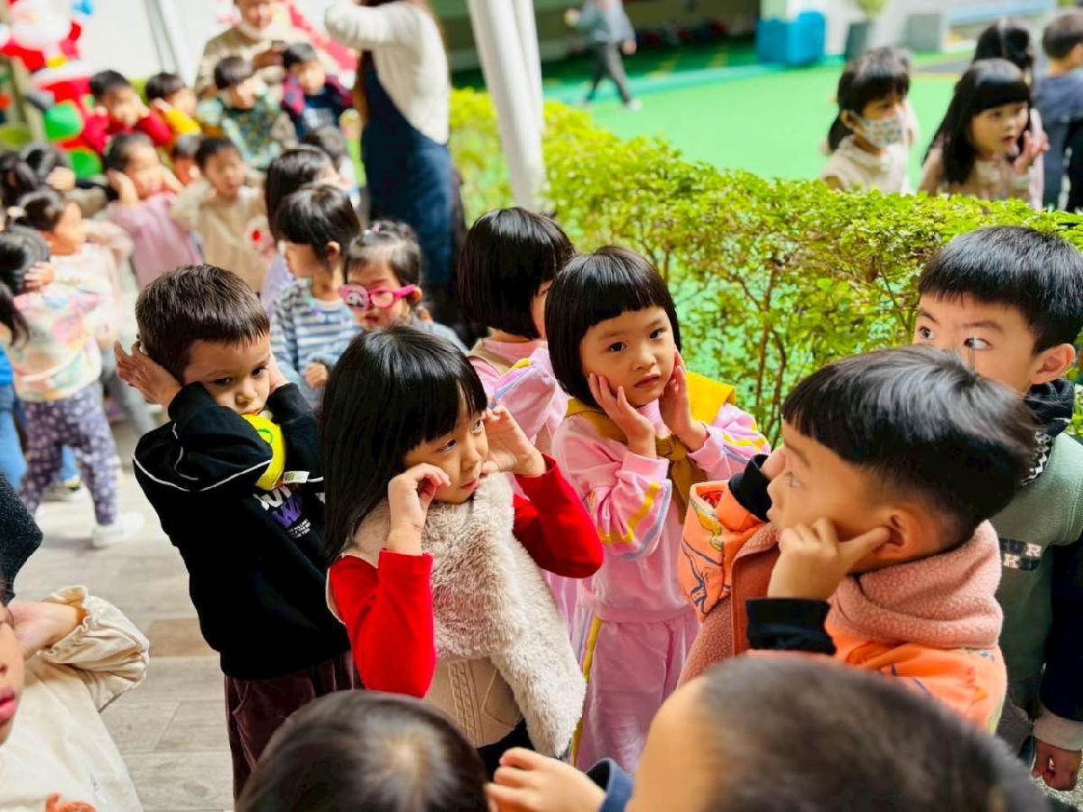 7a1ec0d8-5a21-465b-953e-cea8d6eb80af