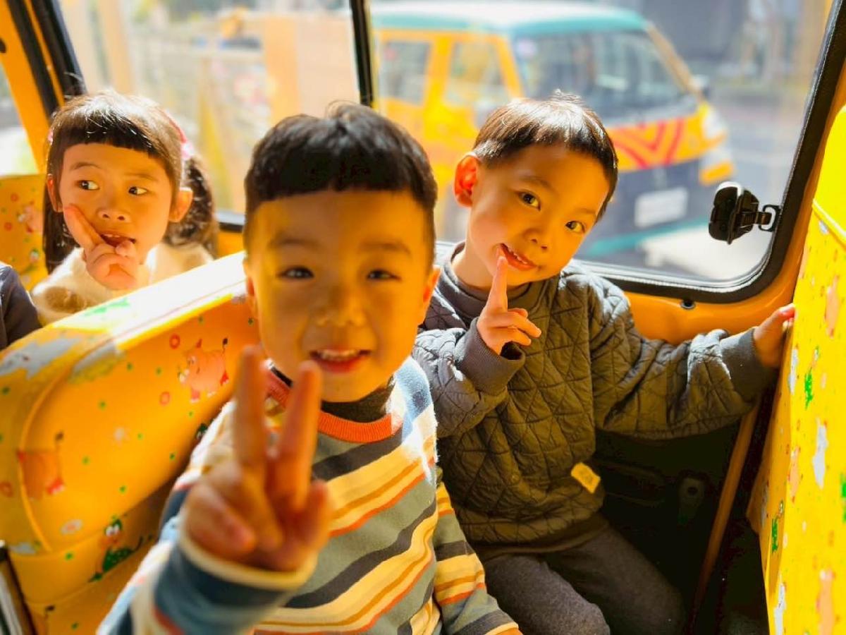 55a8285b-ce3d-4b0d-beef-96c0877ec8a1