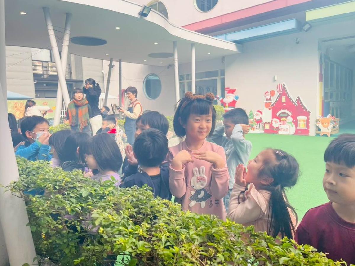 f300d9f0-c93b-43e9-8c2c-499f88c7e700