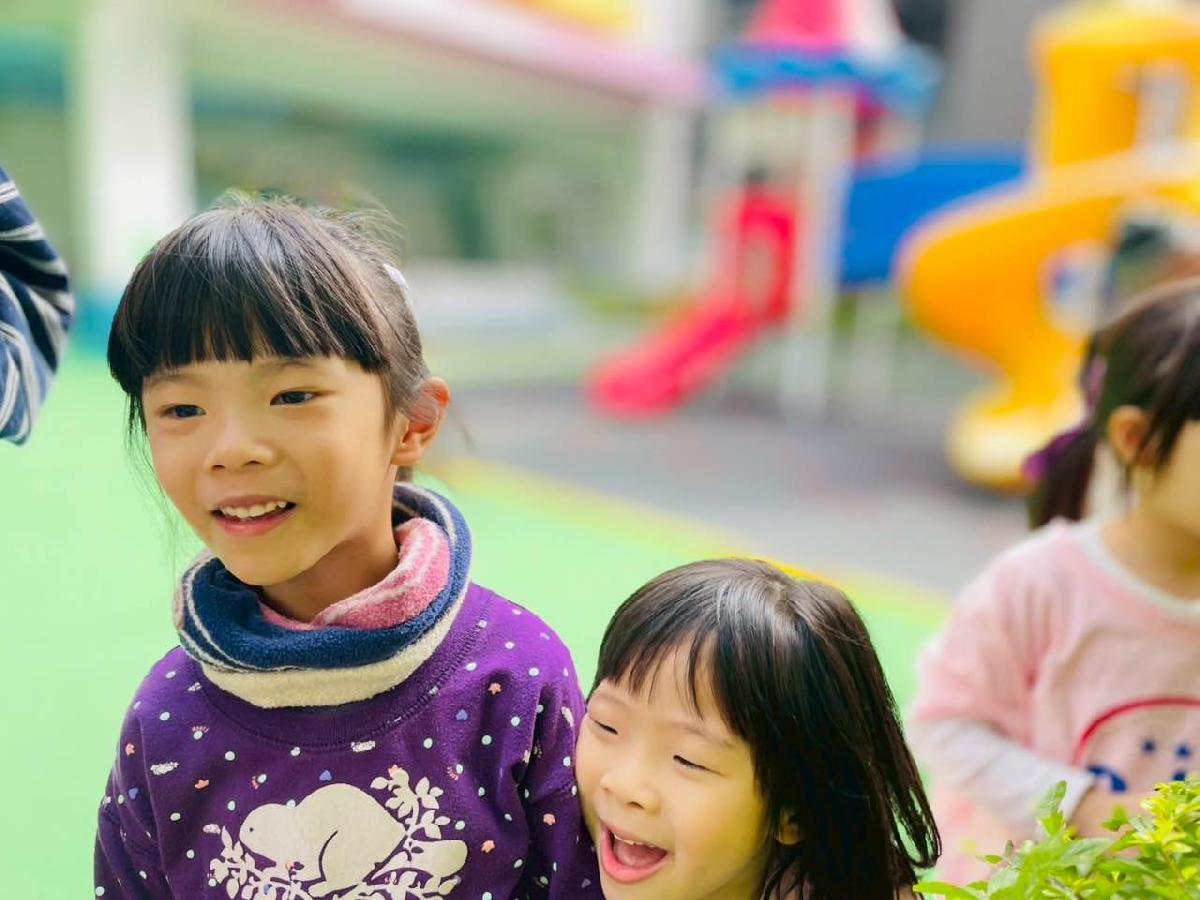 742db2dd-75be-4223-a8af-9eafb3e35152