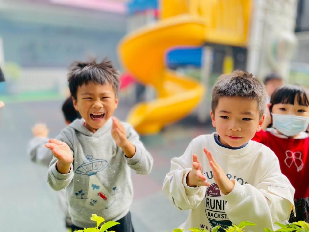 40aaa222-87ba-43d6-a74b-bda4fe92fa1f