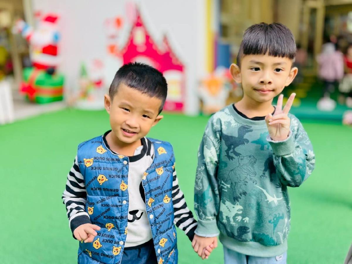 2d640bd9-1f0e-4887-b6ec-0d4f0e722174