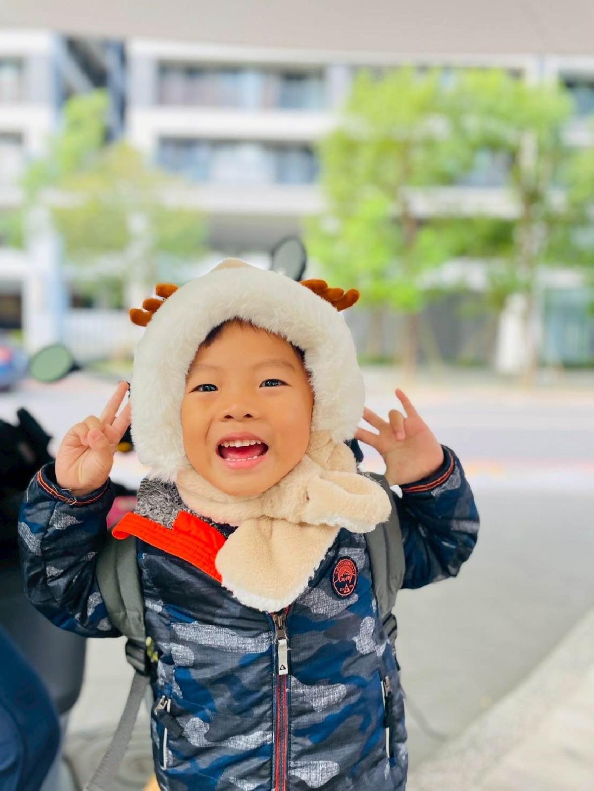 f5605260-b006-48dc-936c-1d62f19f64e2