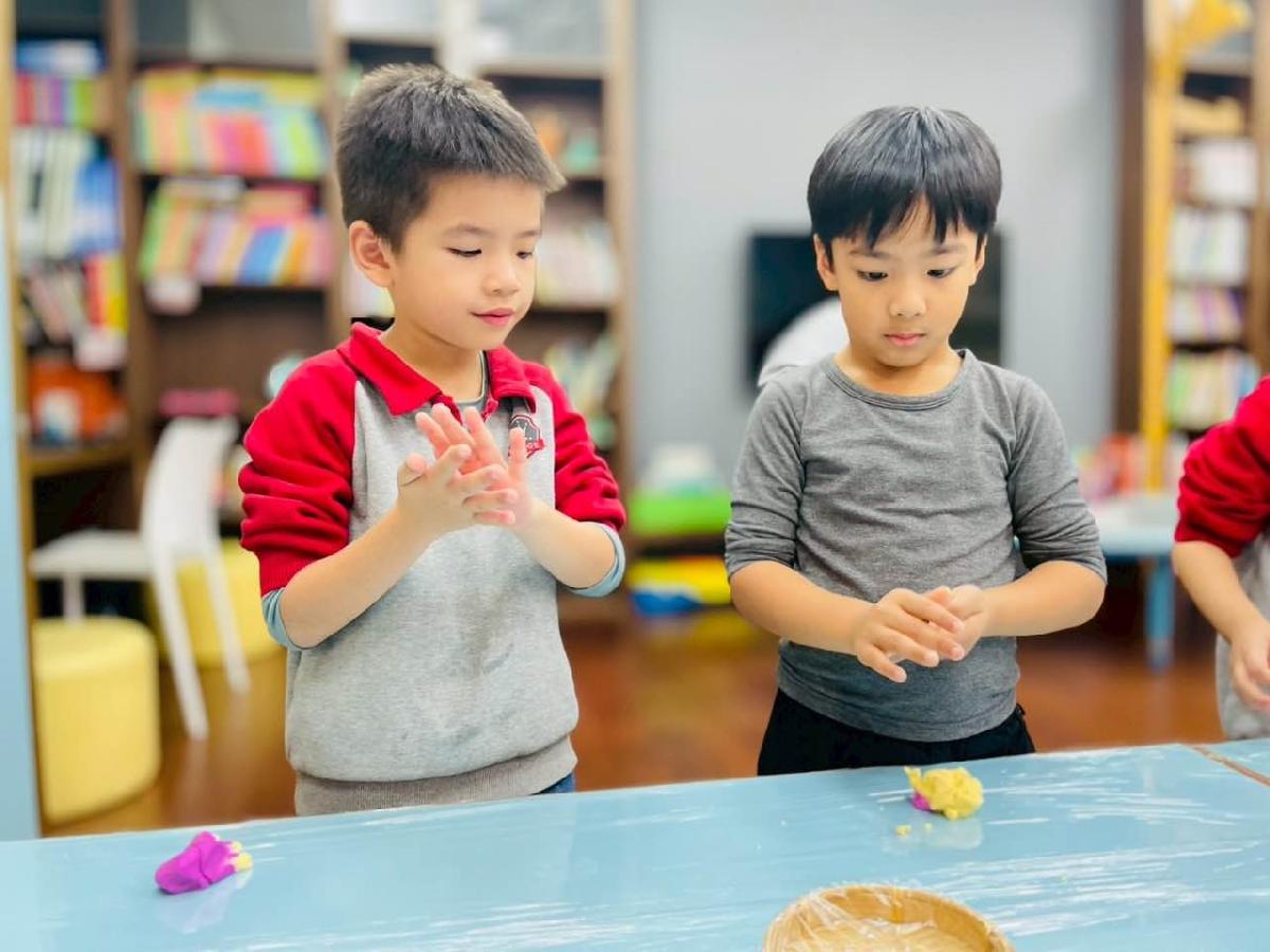 cb22520a-e389-4eed-aa6a-d6a05d02bf27