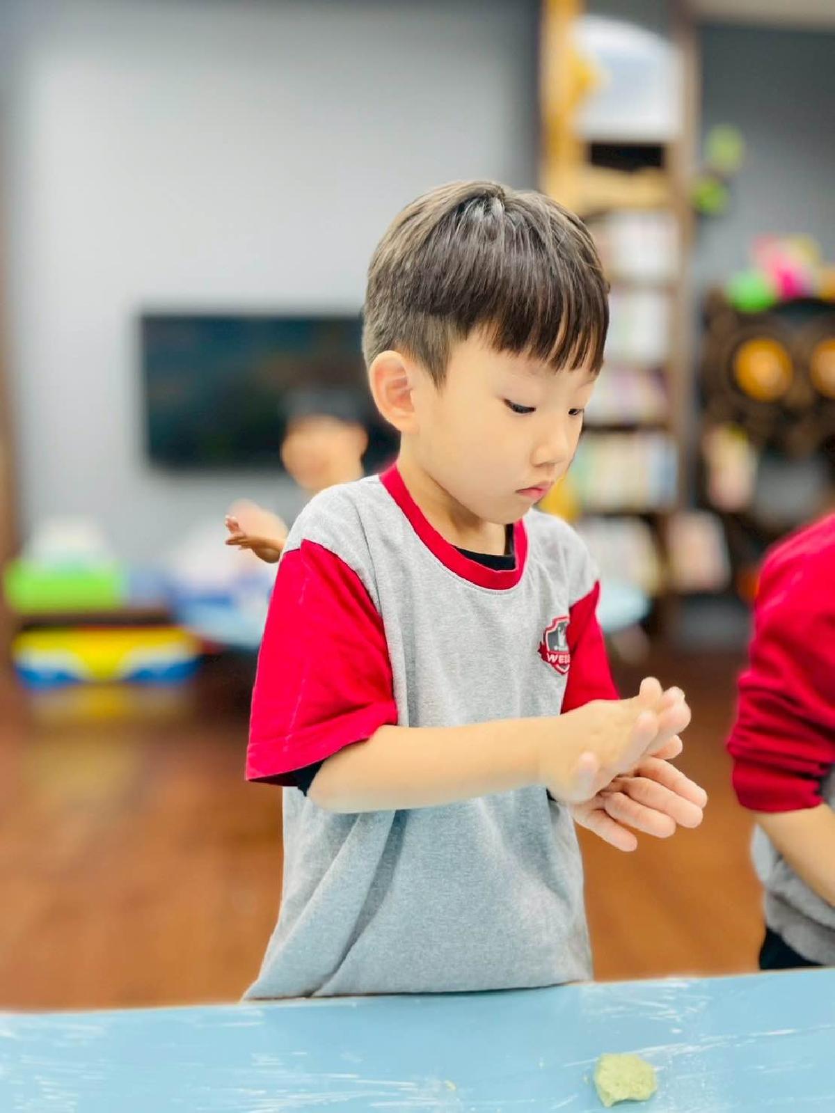 c926b4e5-0b0d-423f-85b7-e479ec4030ba