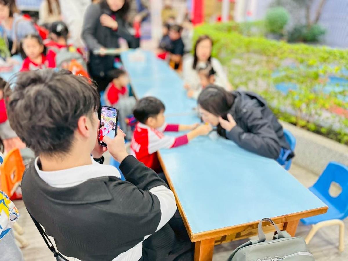 18d60ac9-57b2-4371-9cc5-6555a25a61ab