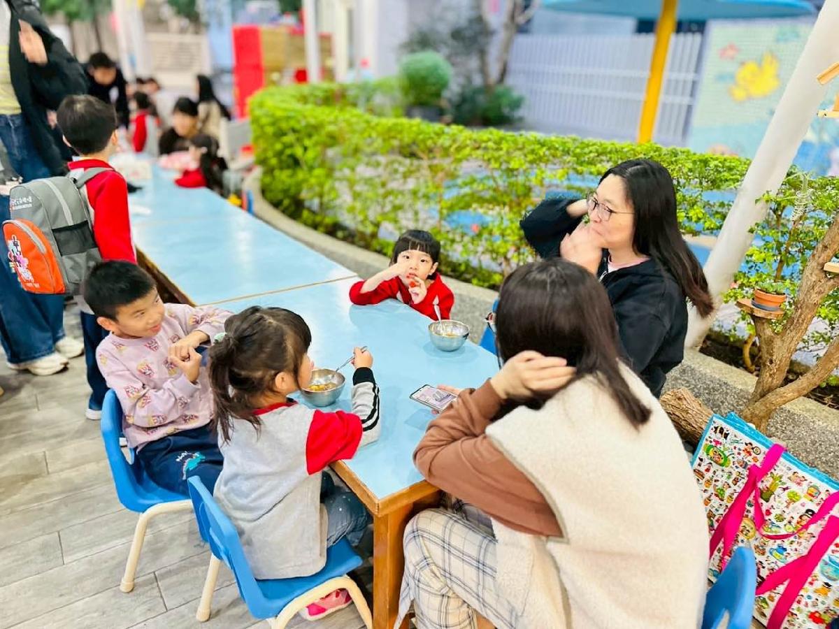 18ed51ae-ed0f-4e32-a77c-50eda35c418d