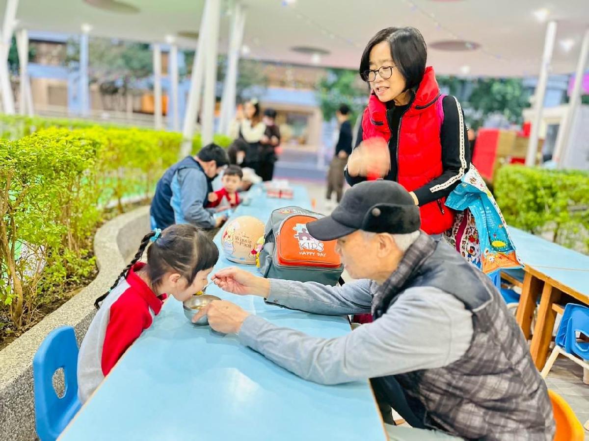 6b27934a-f392-46db-90a0-4b61fa40daba