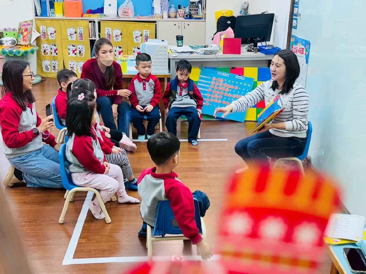 line_album_20251223媽咪說故事_251223_22