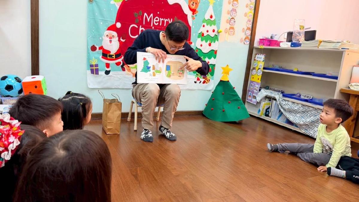 141f16a3-352c-471b-94e4-1a4c5834056c