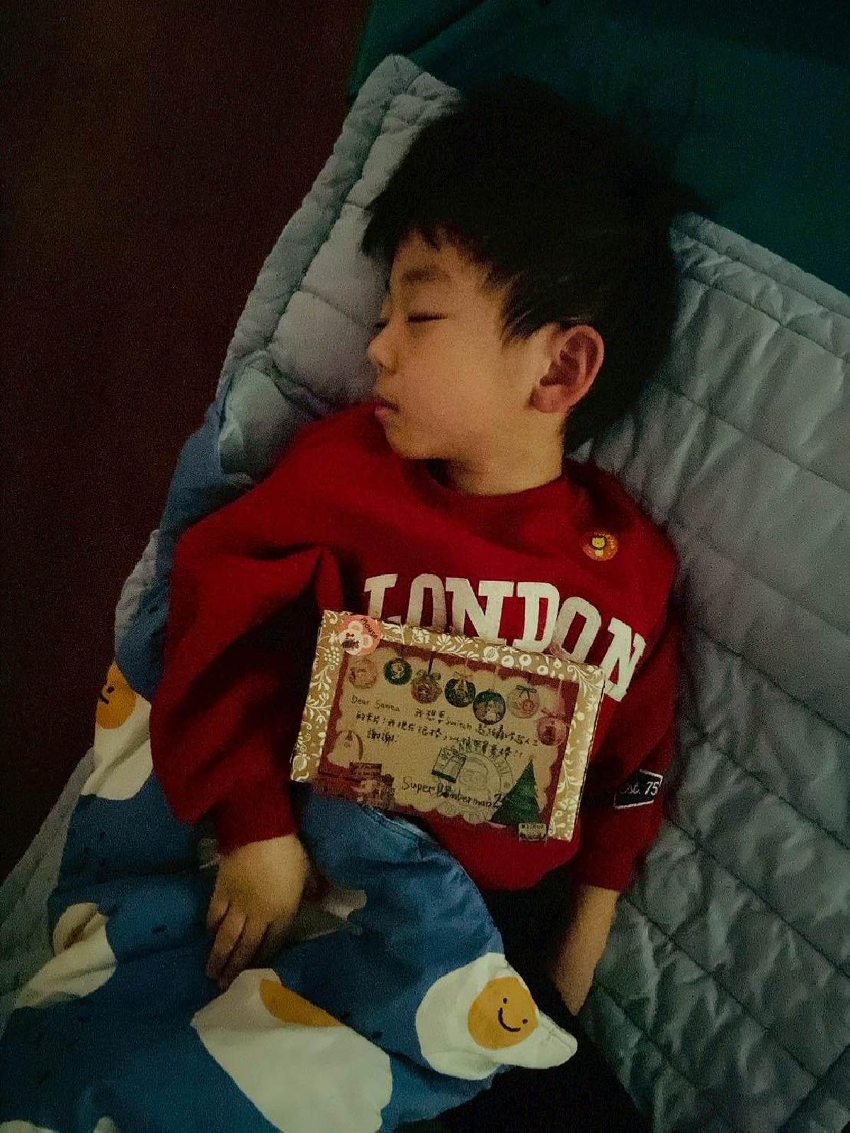 a0eb9d40-2717-430f-a770-cd3f68997d45