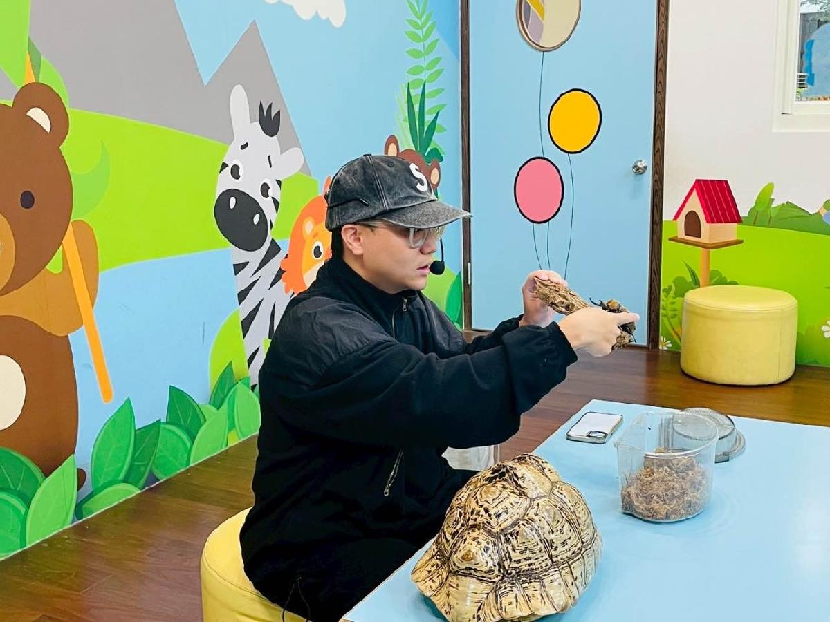 64b1dadf-8c8e-4ea4-857a-c8a2c059a821