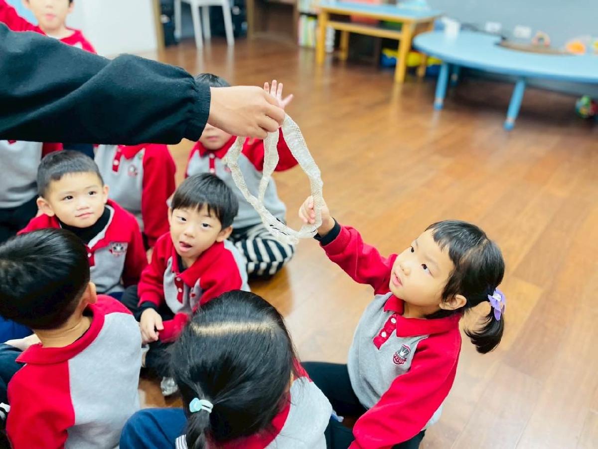 8c93894e-8ea7-4272-b2f1-3a94746afda8