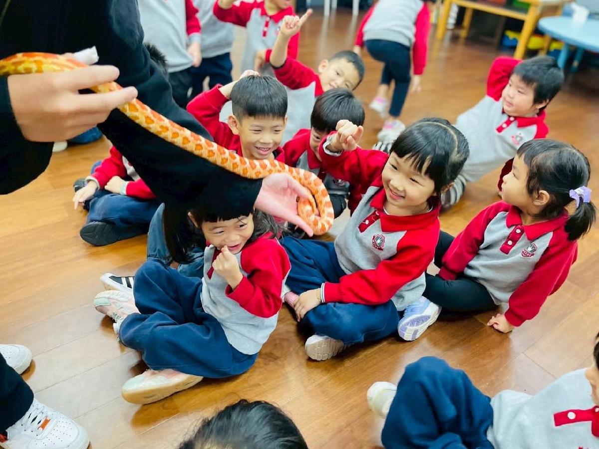 d23c70e4-f7c3-4d80-bd95-676ce1aa850f