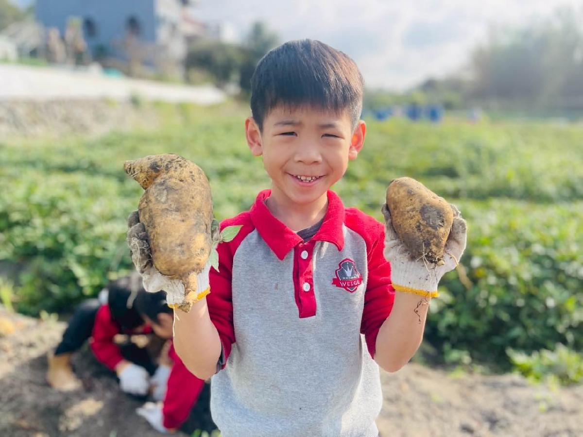 df3facdc-4670-4e93-a3b3-6be134f1d0a6