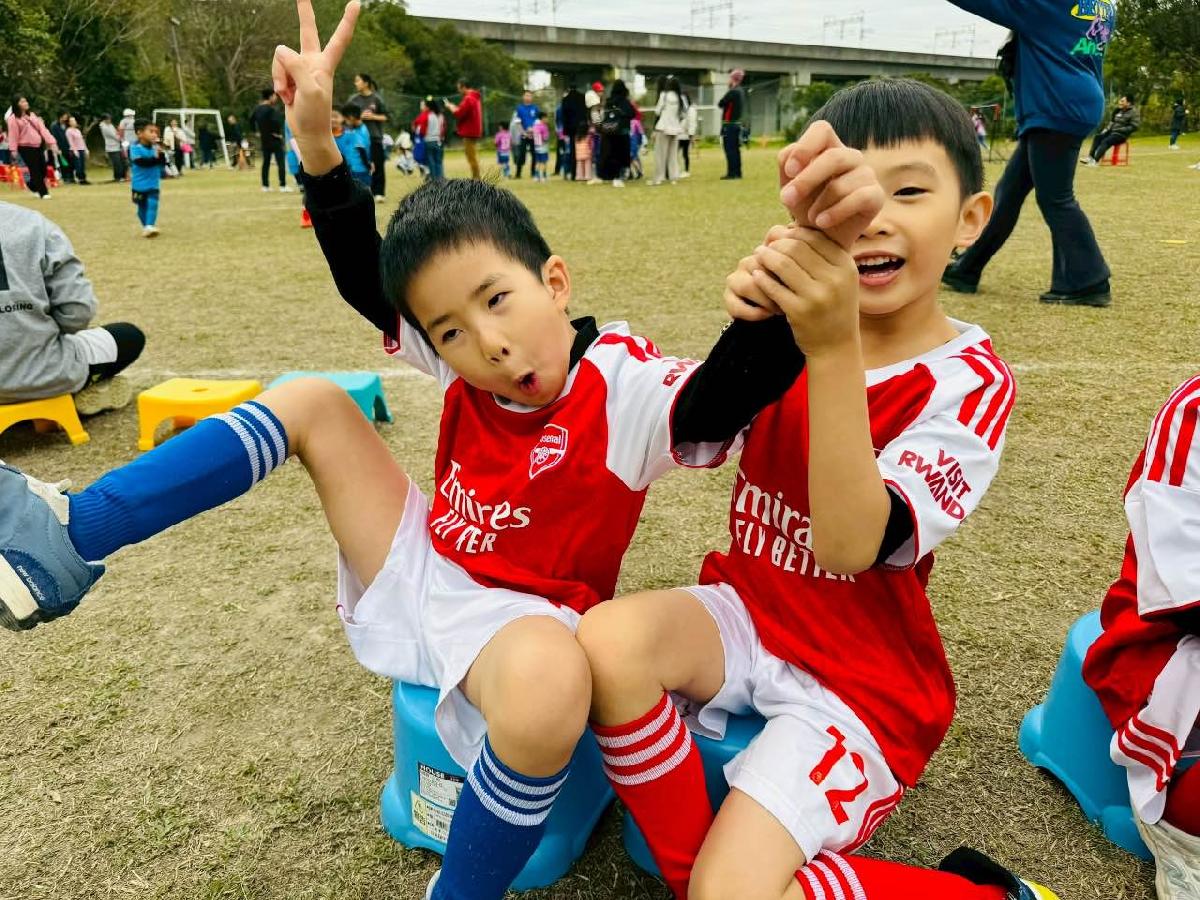 fe634e02-be2c-4d45-961a-7f7c25934730