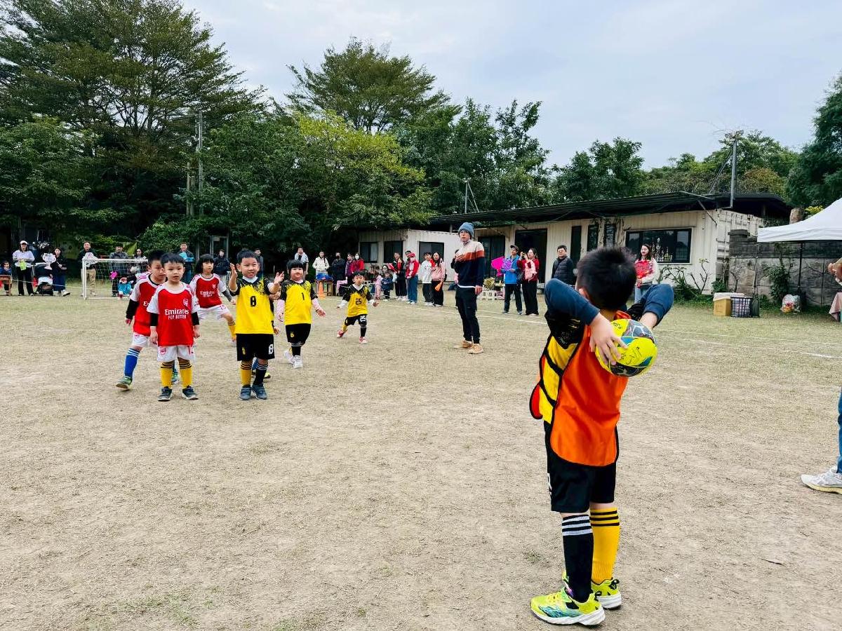 8c5b3bda-9b68-4888-85d5-b3fc32729e75