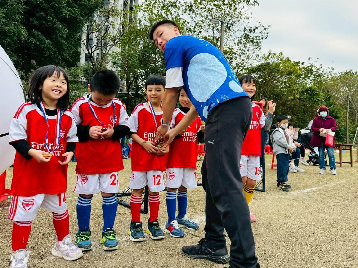 596d556d-a8d0-49d0-b73f-eb0bd7abc142