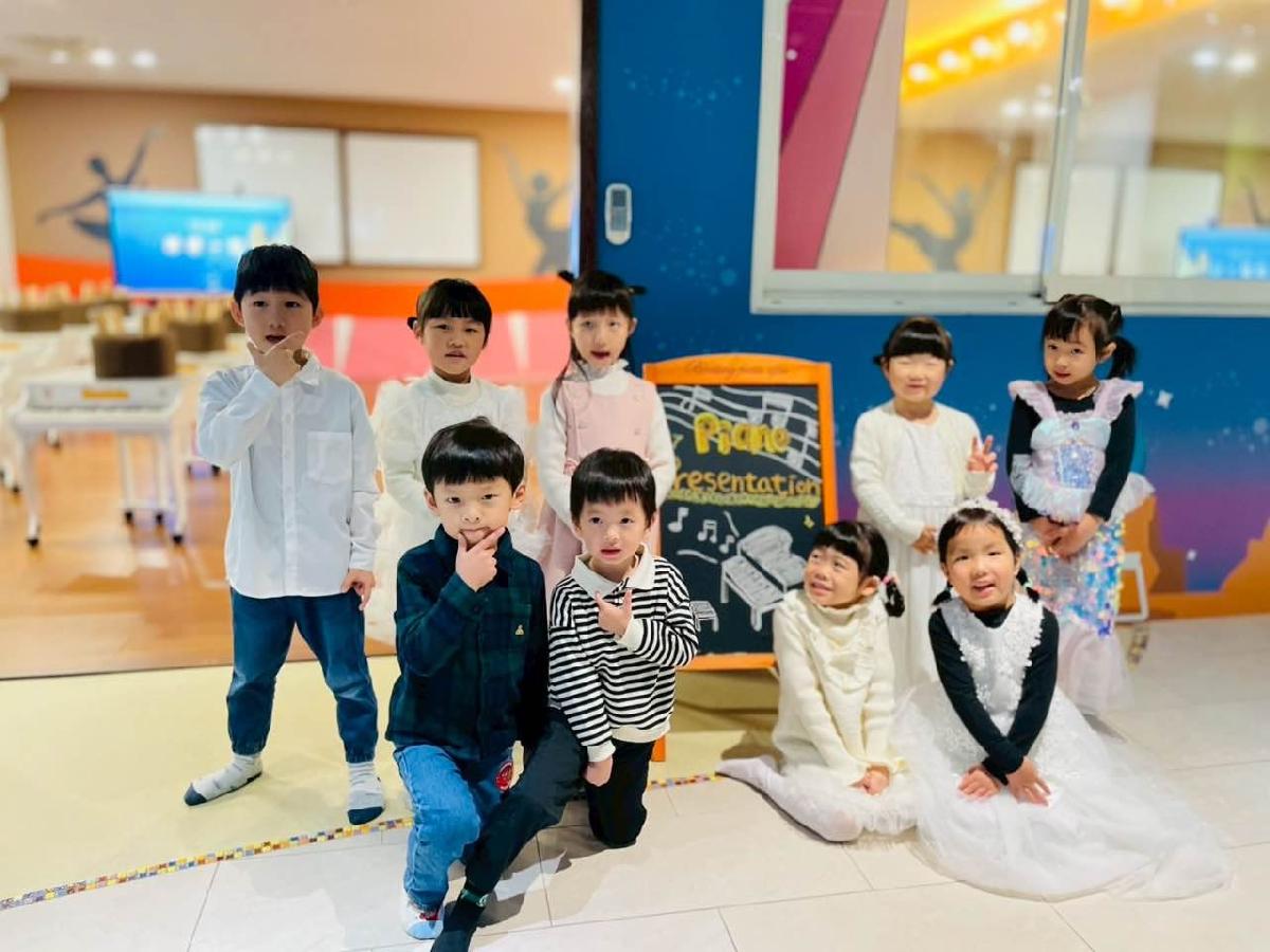 e9d4eaca-2de1-4f57-afd5-ed1a6f78c008