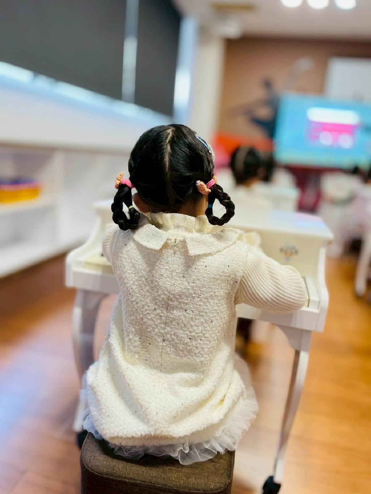 cefe7ad4-d61c-418b-8a3e-2072442282d7