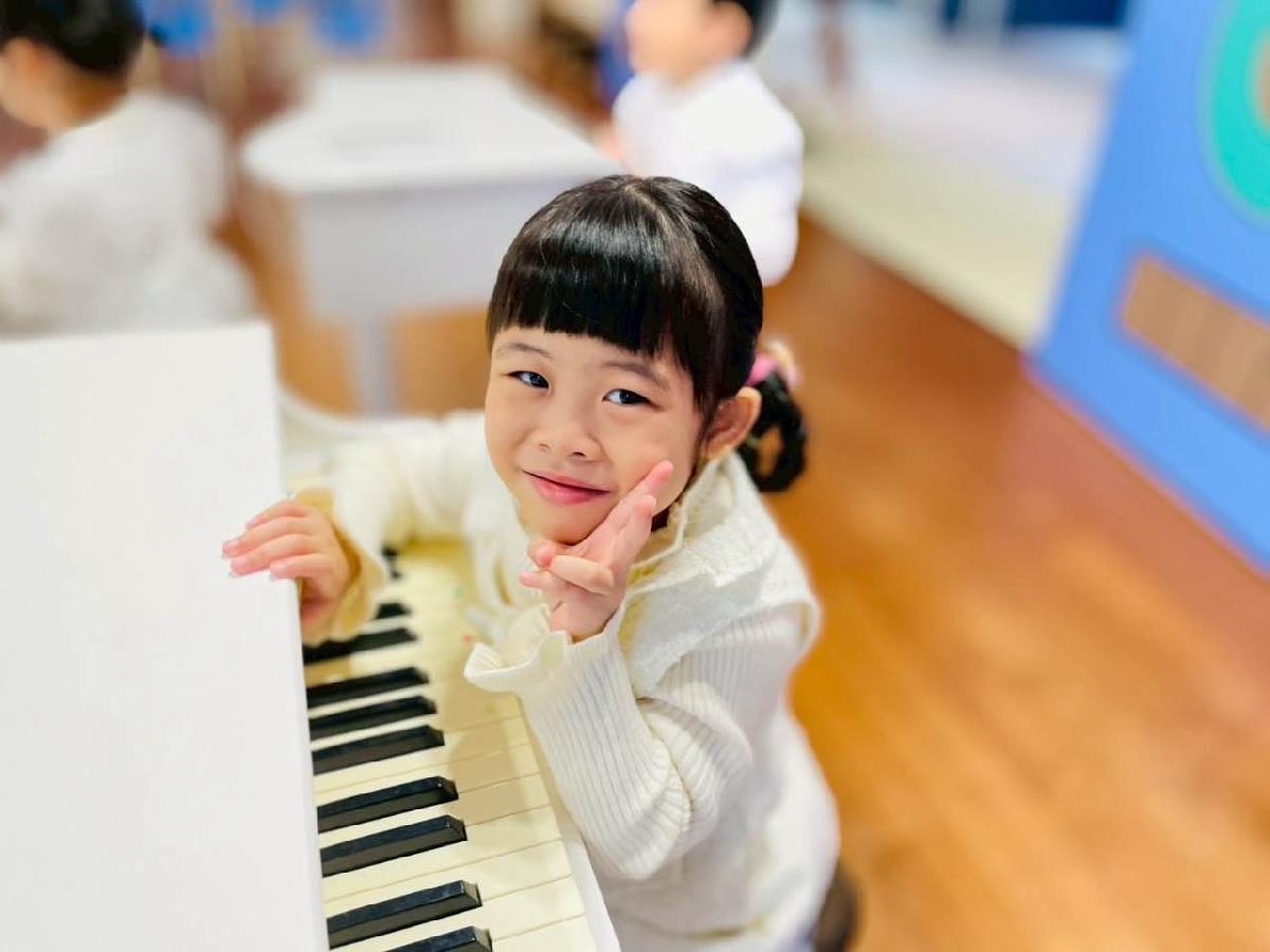 e1a86f15-fccb-4d50-bc23-8663f486a56d