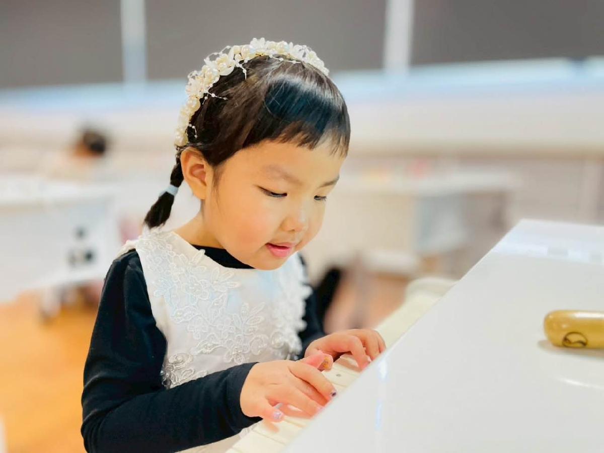 988d76a5-ab03-4093-a0e1-12b68e4d4162