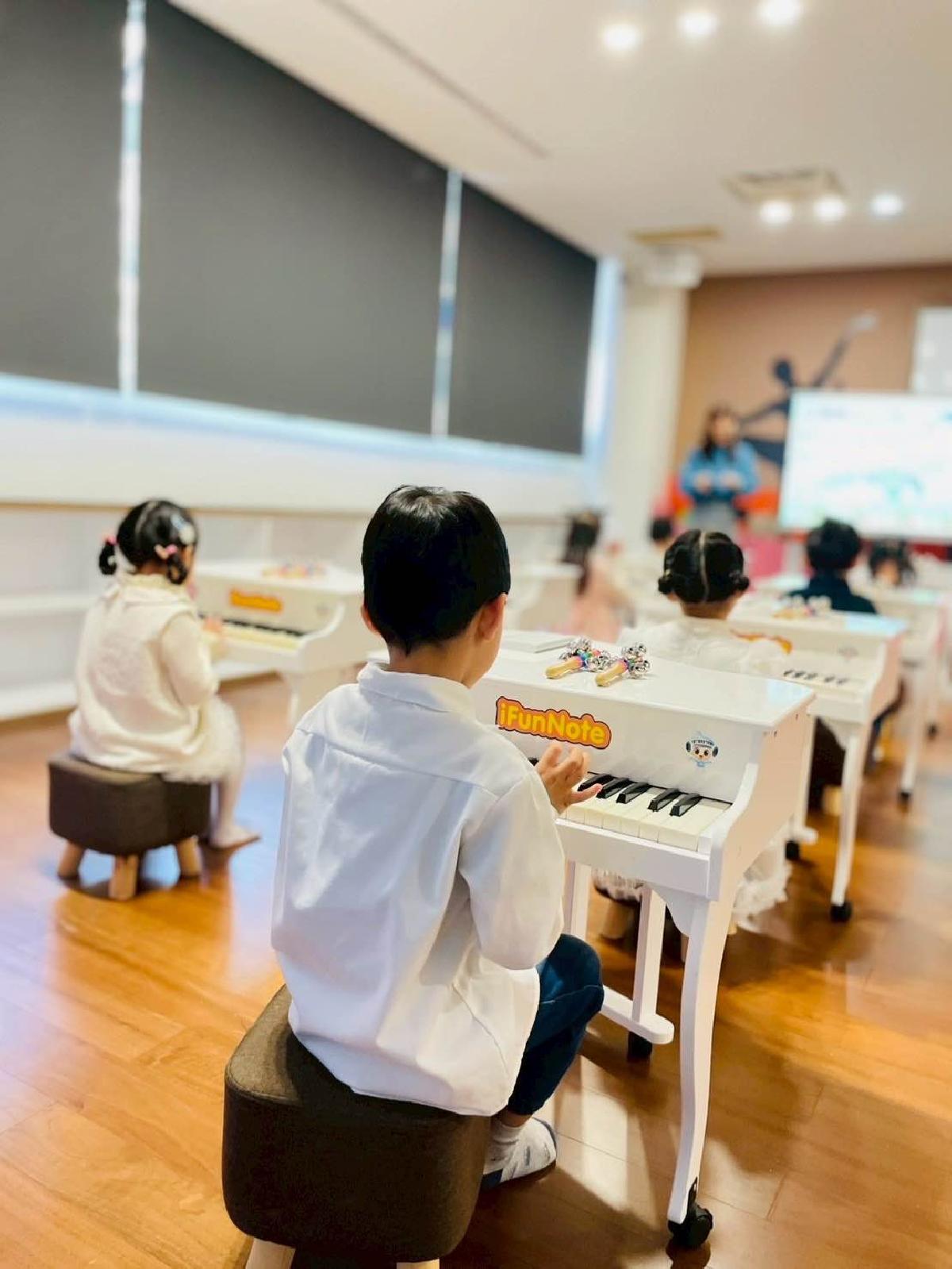 34ec15a8-8ef8-4b95-a9d8-a472ae95318d