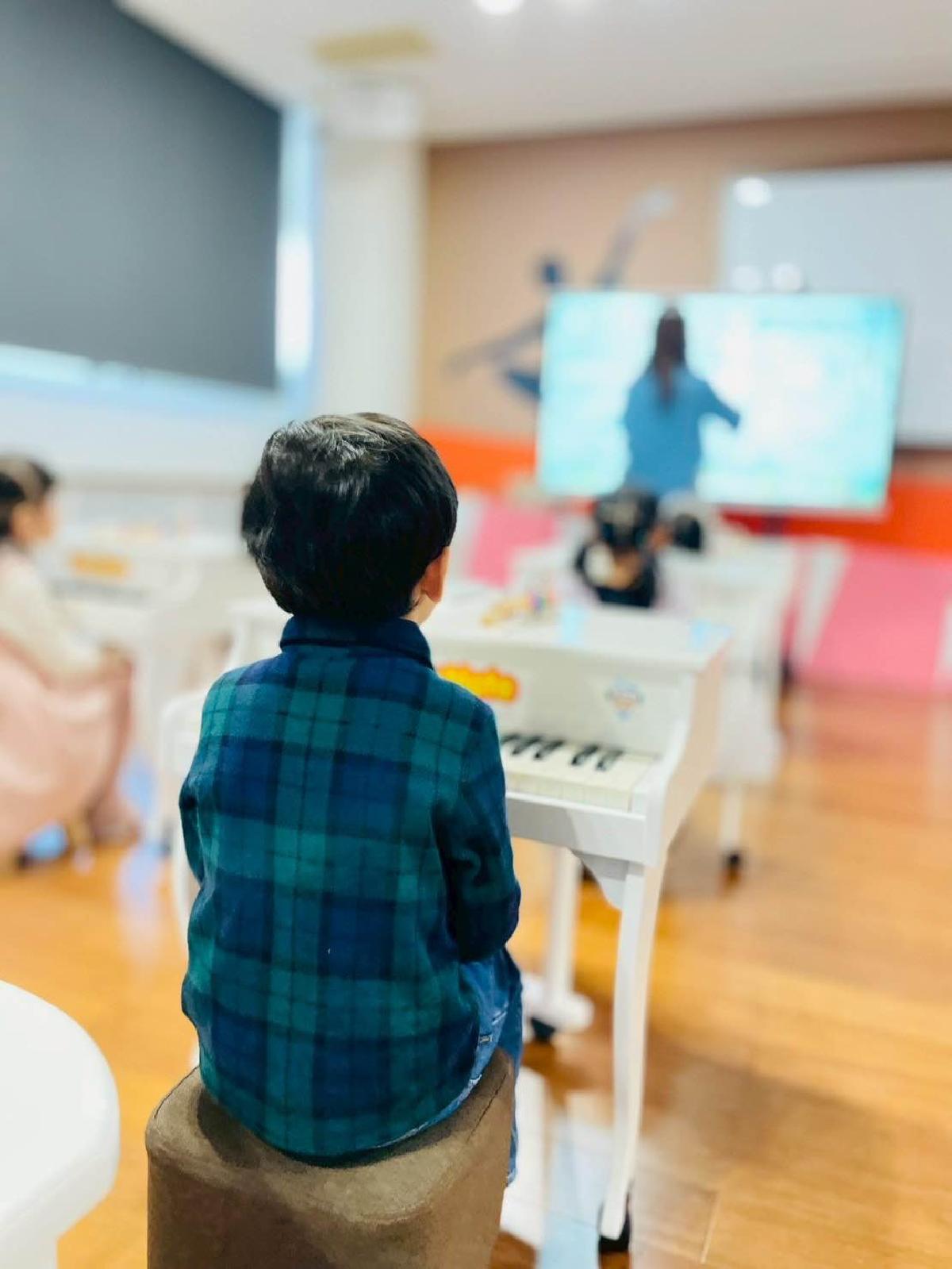 ee264b96-00df-4f47-963f-a32ea79c6848