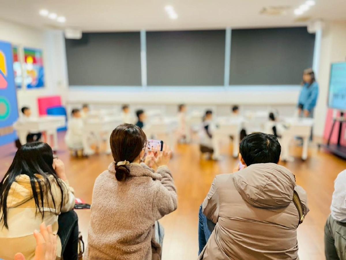 eb68803f-776d-48c3-a02e-a7cb40a3ca42