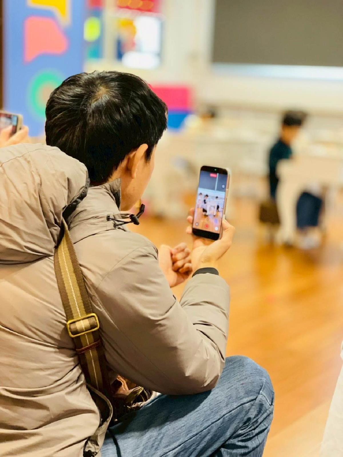 19c91a85-502c-481f-9824-589d225e3edd