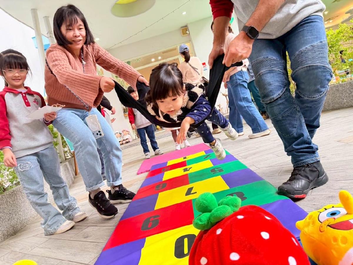 b2f9e9d8-0d03-4212-be10-c8725bb1e8d3