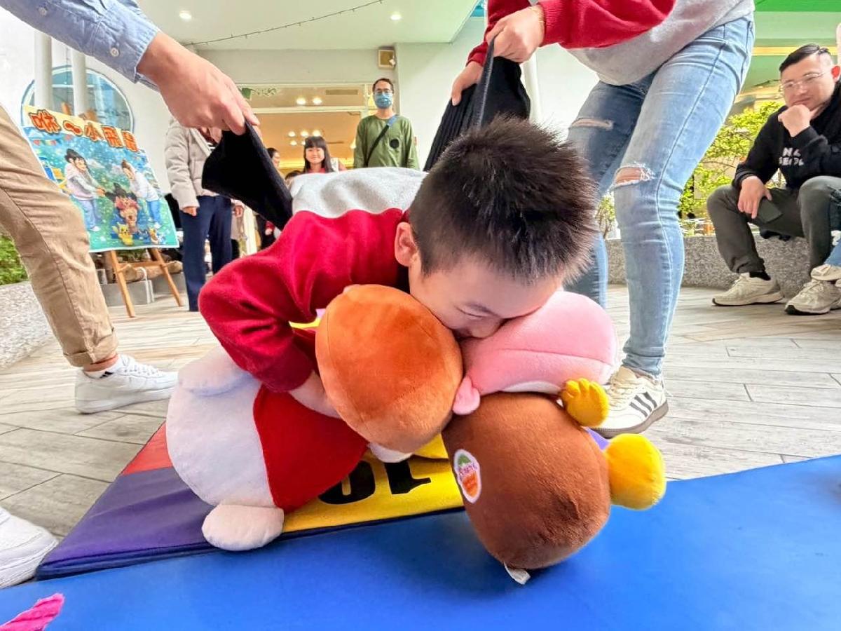 099cd9e7-7551-4569-8bdb-9eff27c13ca7