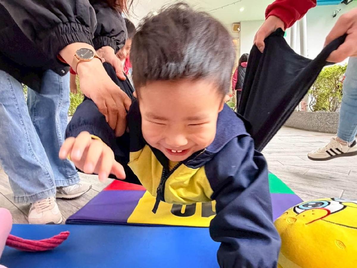 633c4885-1f38-4ddf-9c37-d7476c9902a8