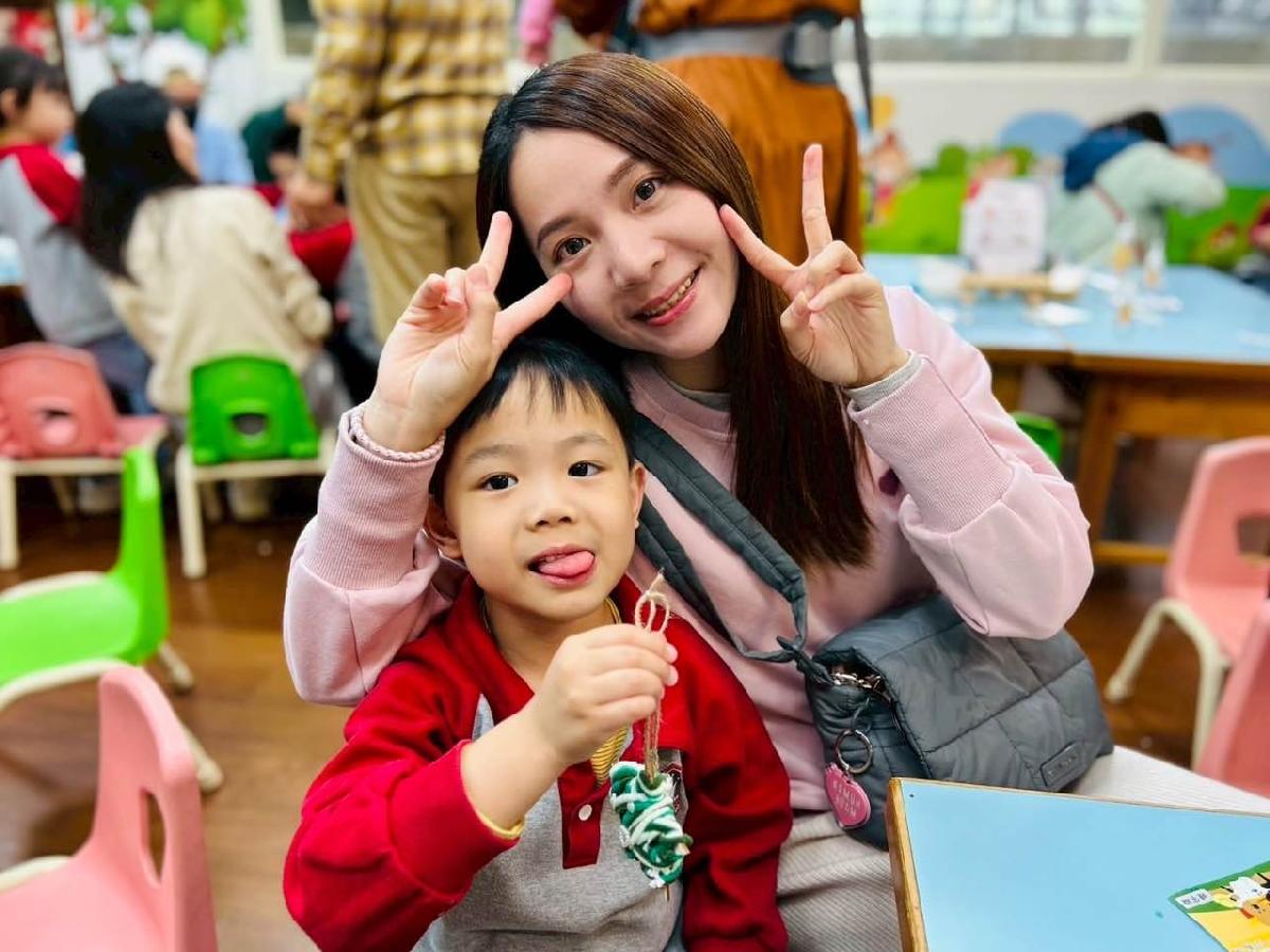 ad21d7ef-7d2e-4b61-9493-7ae2256e9e7c