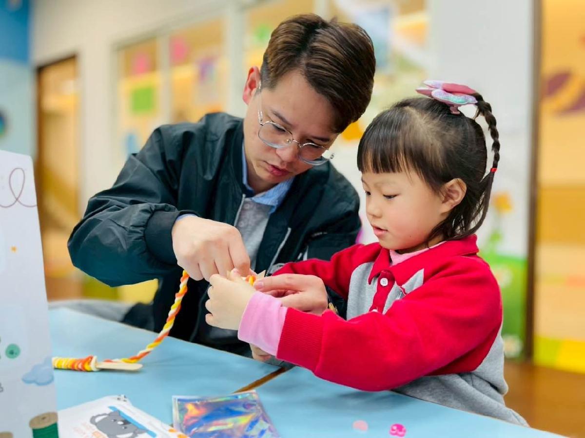 a6af6464-77f0-4c04-a176-f44fbaabe53a