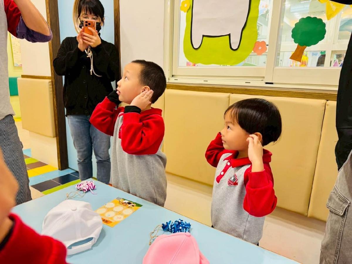 fea0c1f9-6115-4194-85c2-182e23f710d7