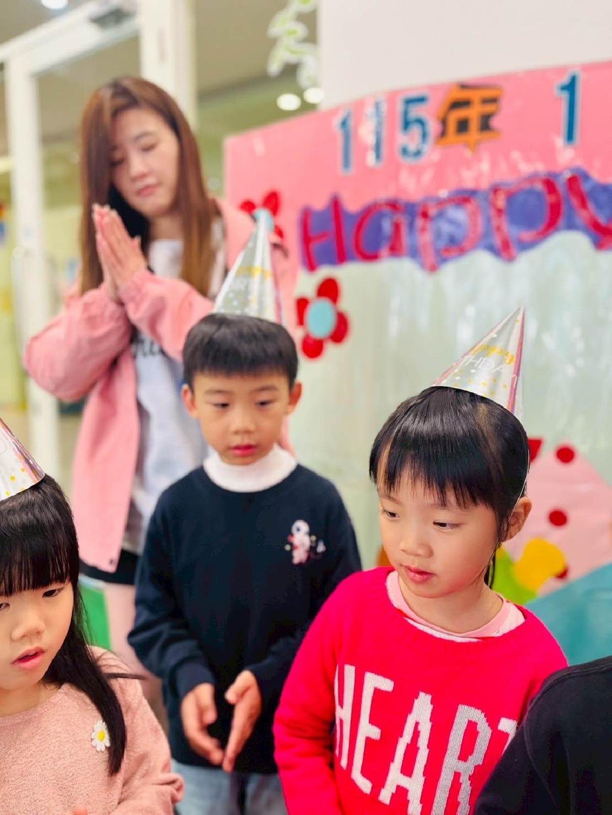 a2b2e92b-7725-427f-b5f2-2906a137390e