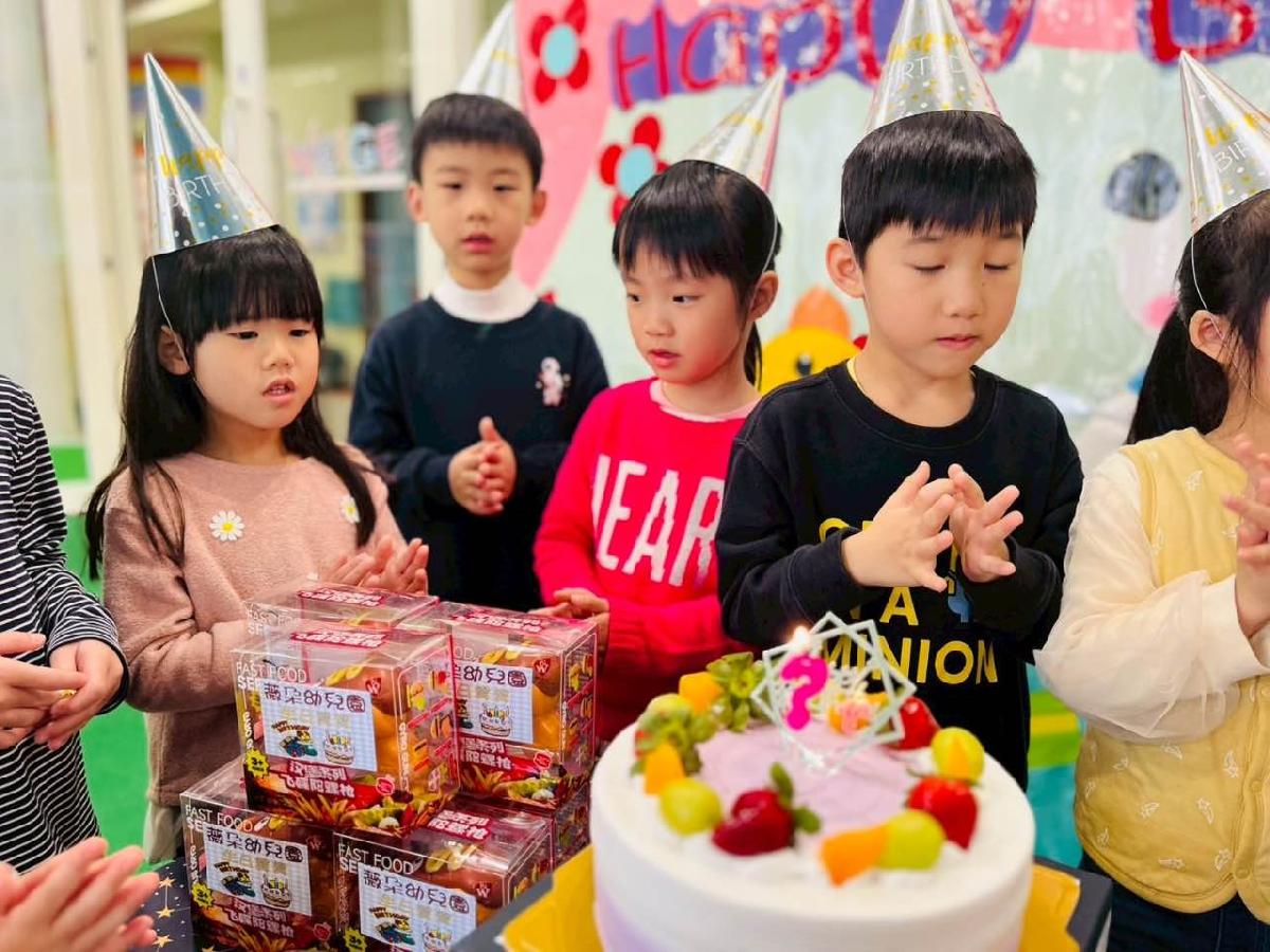 ae062a34-5d5a-4820-bfd3-2cba63f64c53