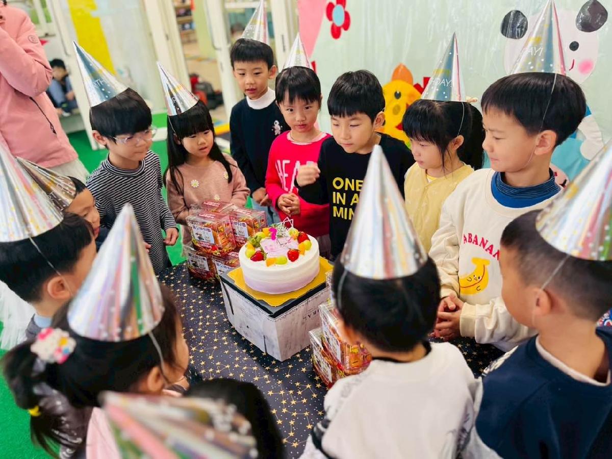 09c90c8e-13b5-480c-9391-9ad1e50b76b6