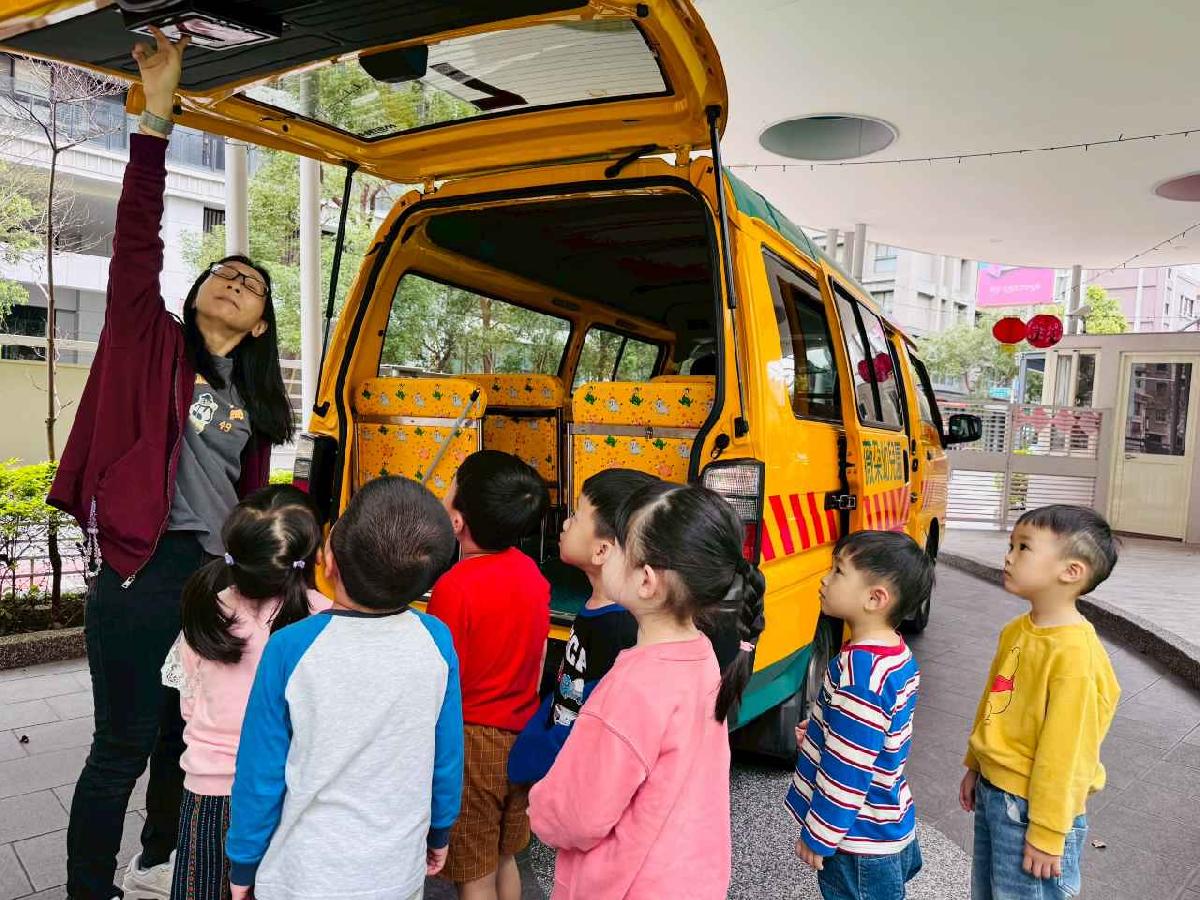 line_album_娃娃車安全宣導_260226_22