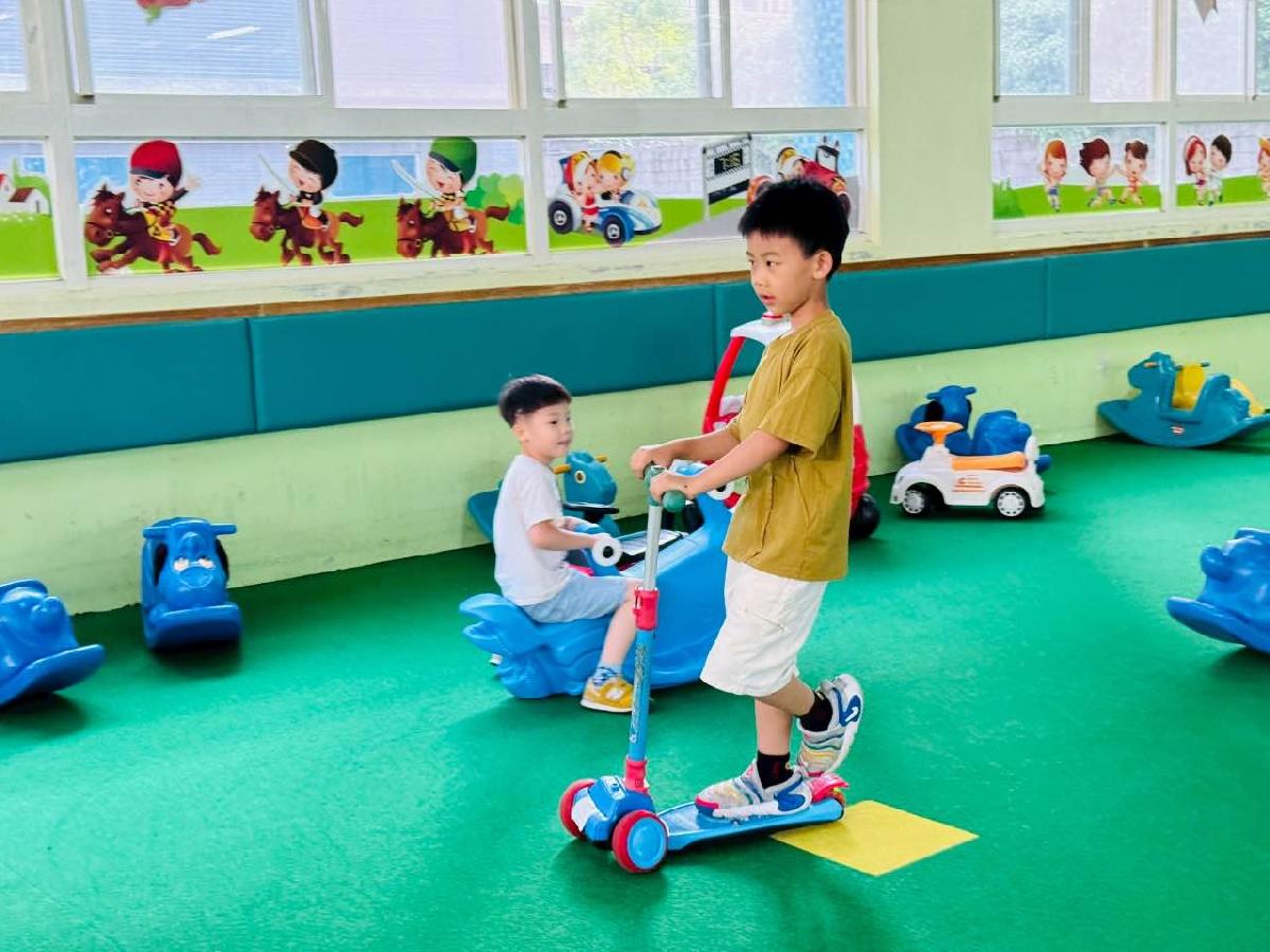 d9c66d0f-7c7a-43ae-9e8c-4d4c7b9b65fb